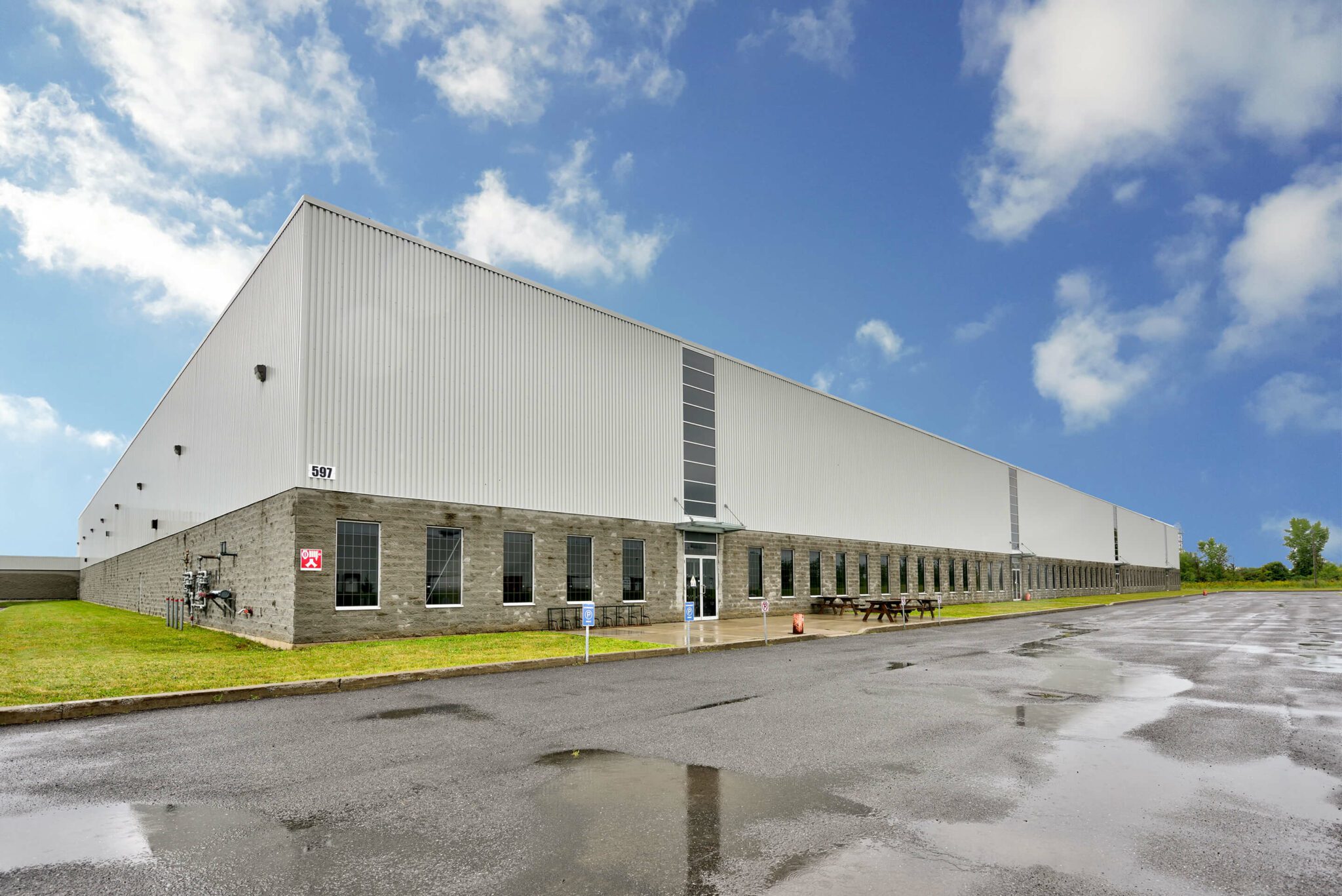 597 Industriel Blvd., Saint-Jean-sur-Richelieu, QC Canada